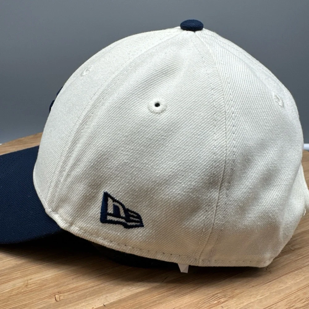 New York Yankees MLB New Era 9Forty A-Frame Snapback 75 Years World Series Patch